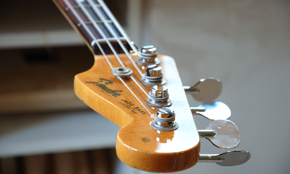 Fender Jazz -66 Neck rebuild